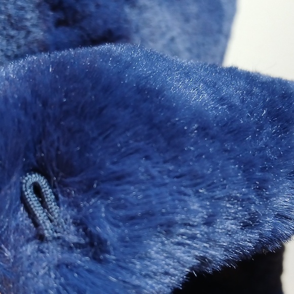 Heurueh Women's Blue Faux Fur Cropped Jacket size XS - Picture 5 of 12